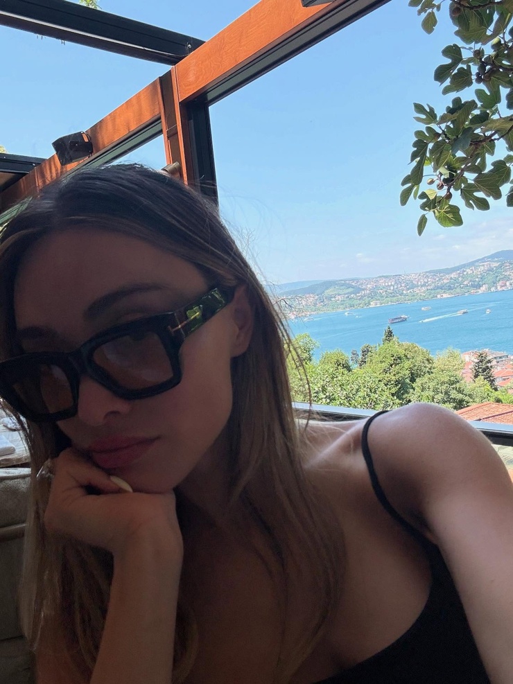 Betül Lily