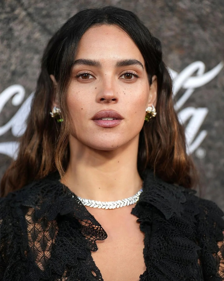 Adria Arjona
