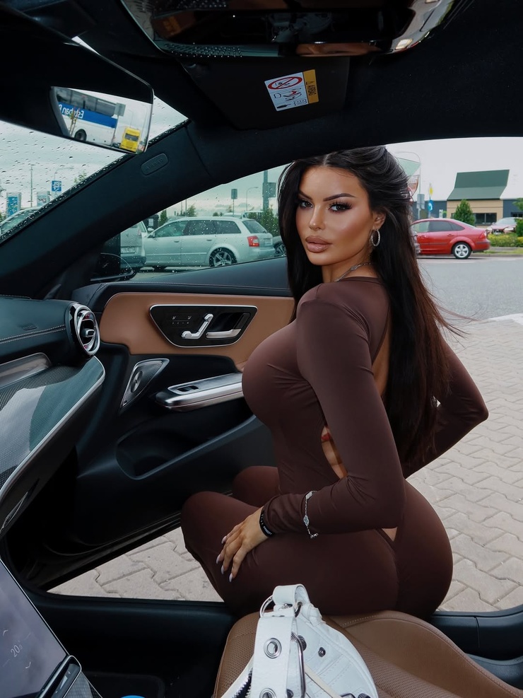 Justyna Gradek