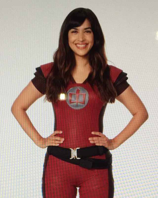 Hannah Simone