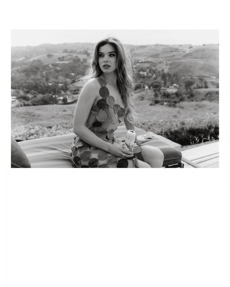 Hailee Steinfeld