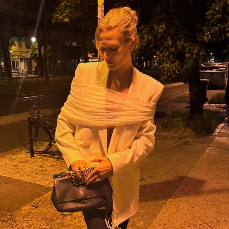 Toni Garrn