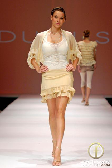 Lucy Bayet
