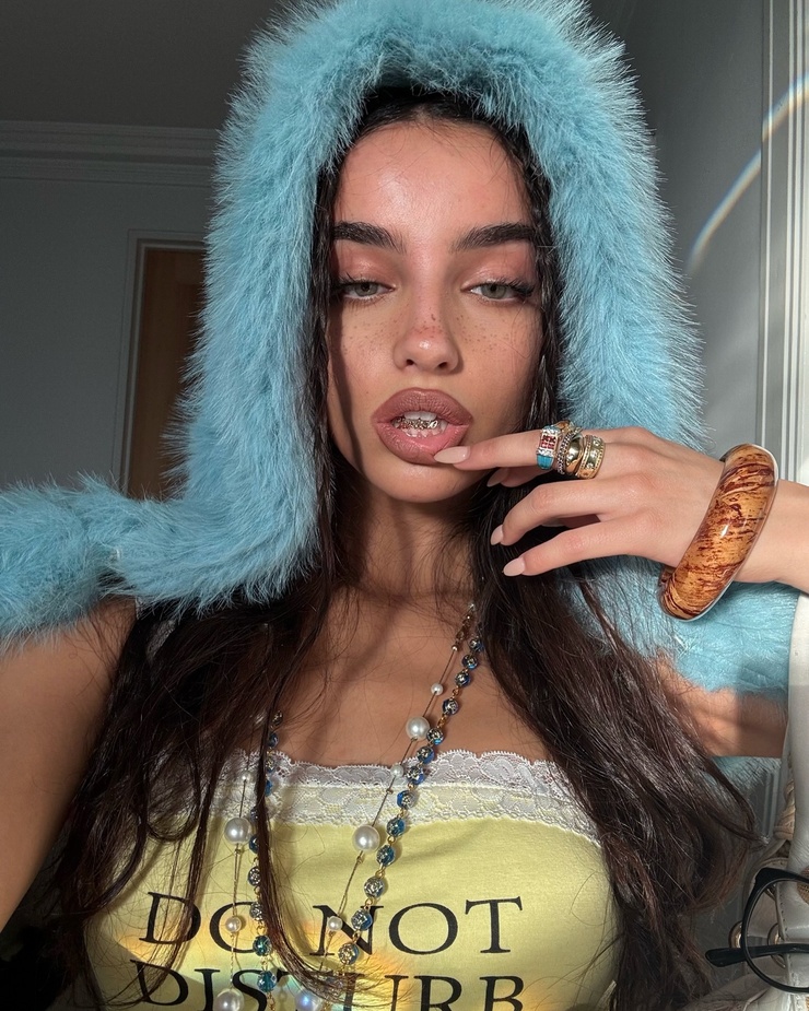 Ella Christo
