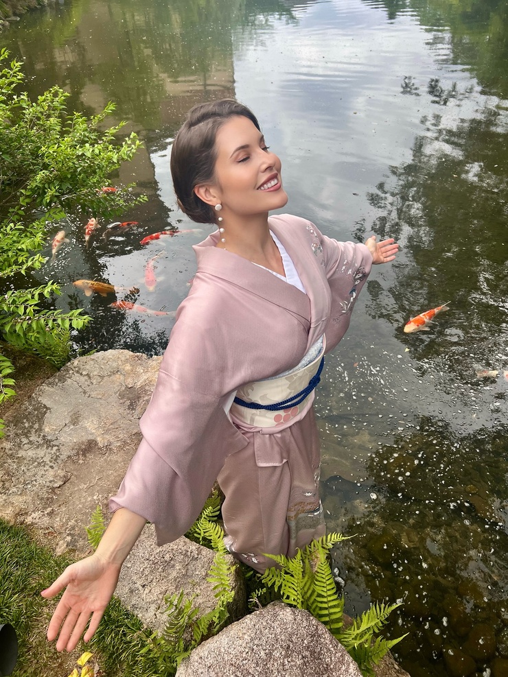 Amanda Cerny Amanda Cerny