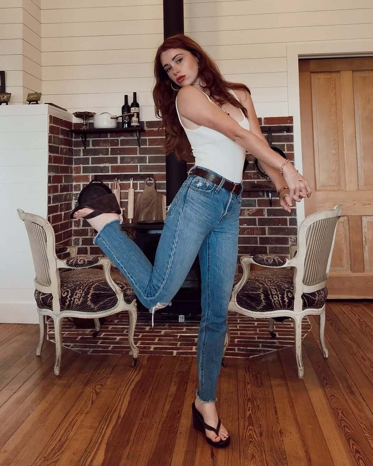 Violet Brinson