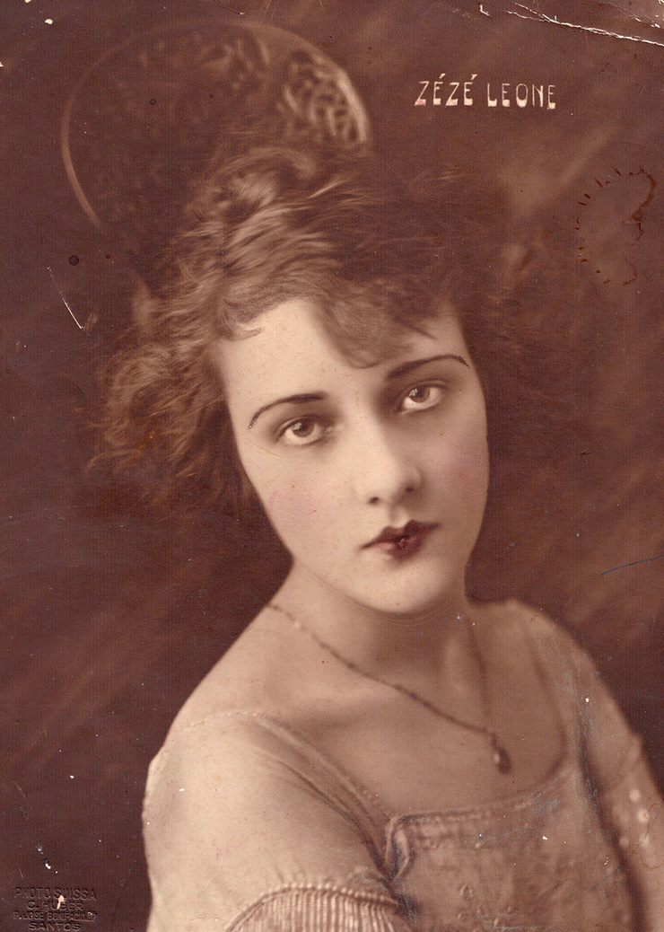 Zezé Leone