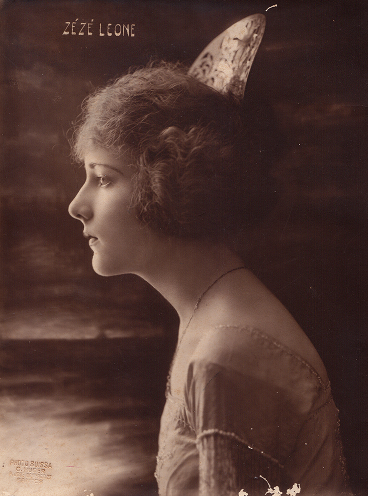 Zezé Leone