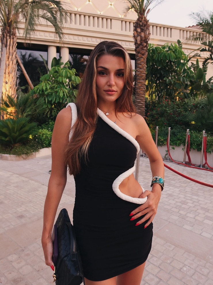 Hande Erçel