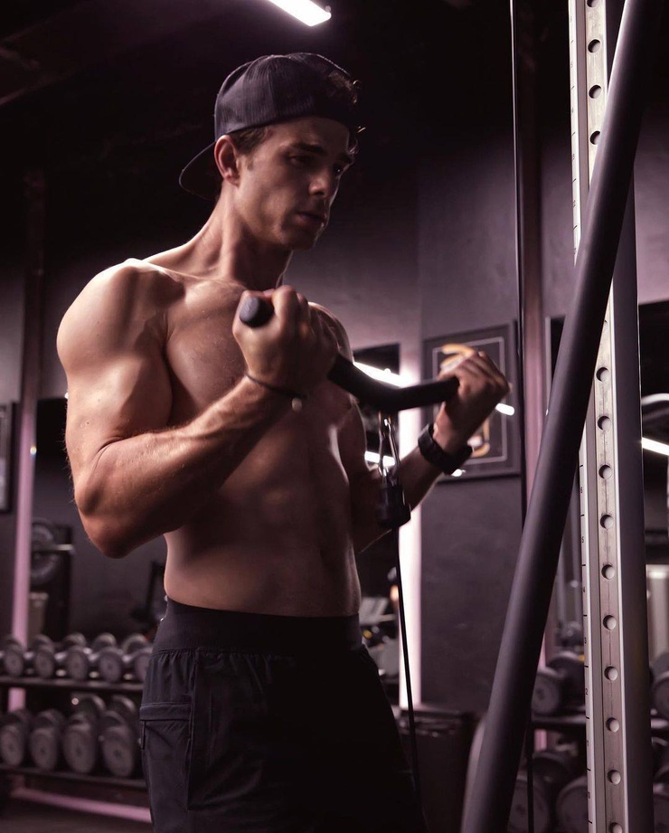 Nathaniel Buzolic