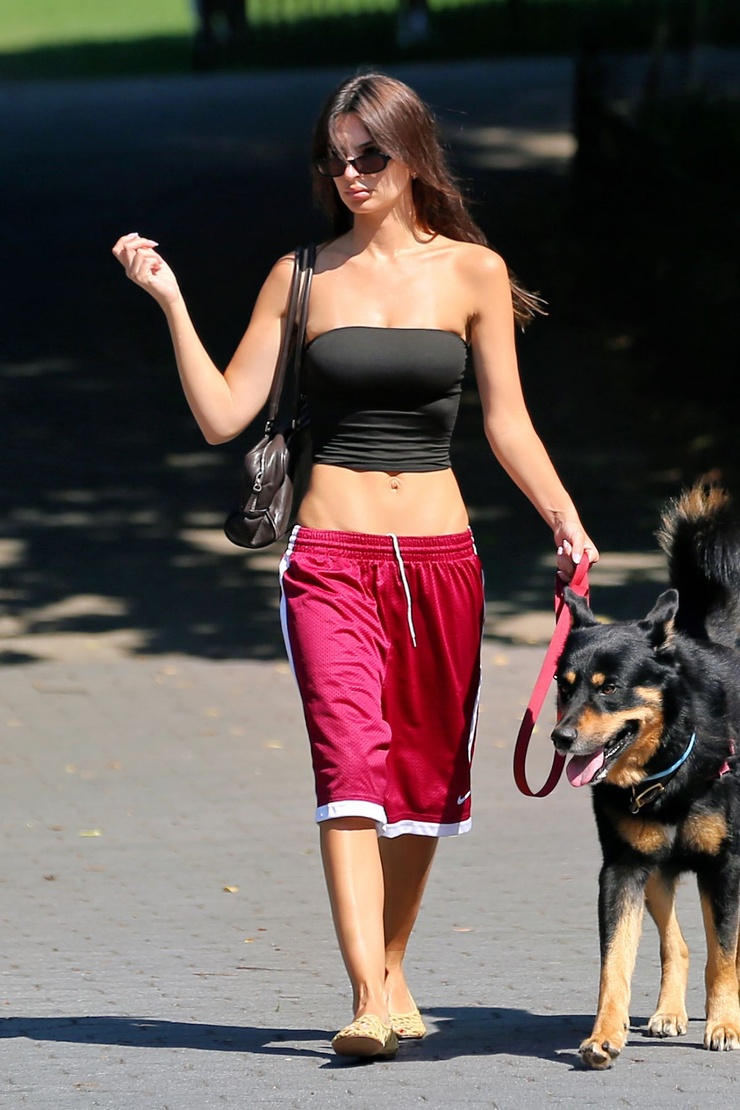 Emily Ratajkowski