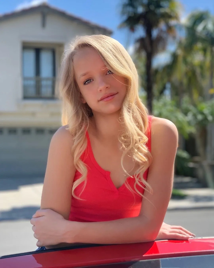 Natalie Grace