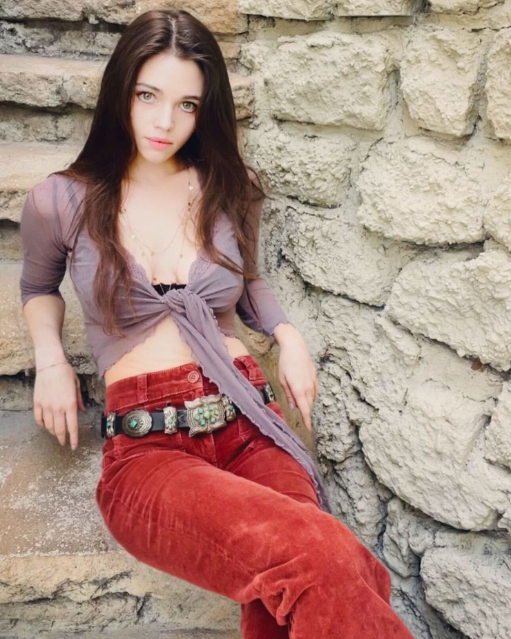 India Eisley India Eisley