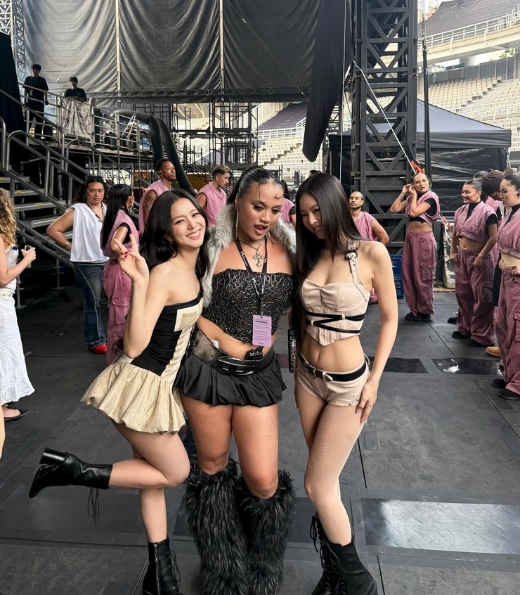 Black Pink