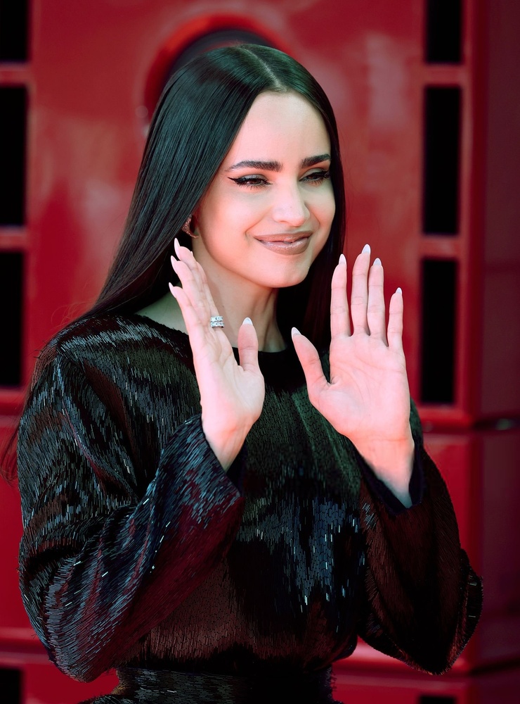 Sofia Carson