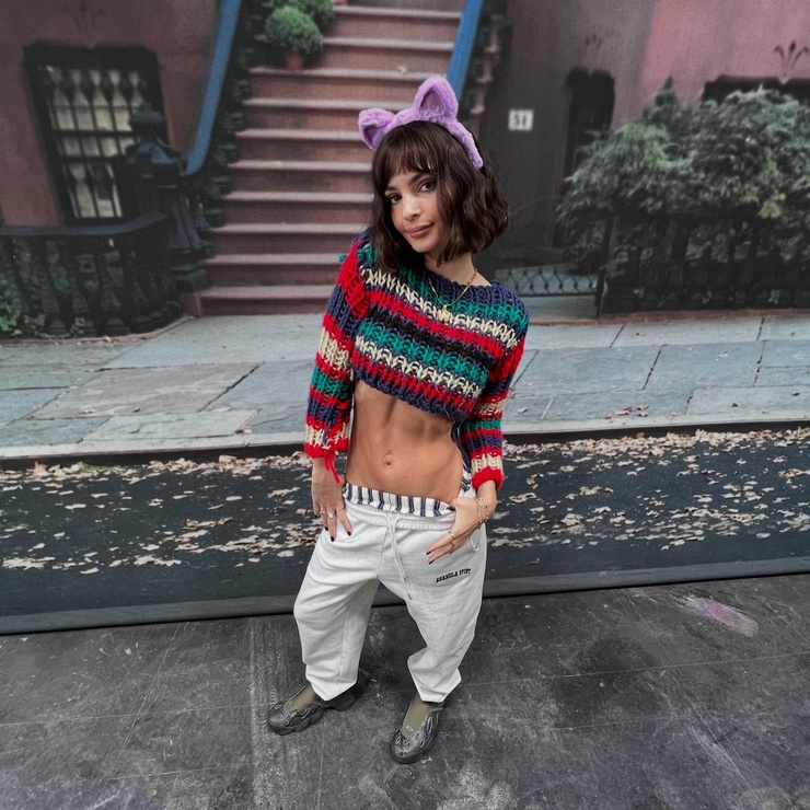 Emily Ratajkowski