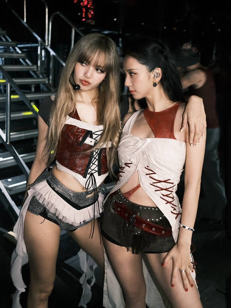 Black Pink