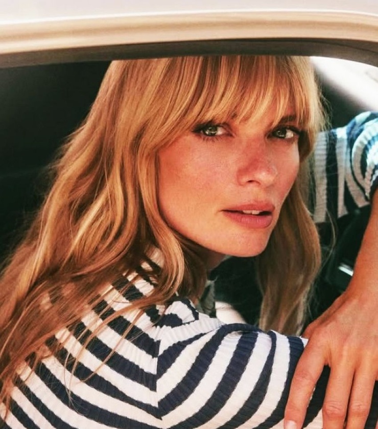 Julia Stegner Julia Stegner