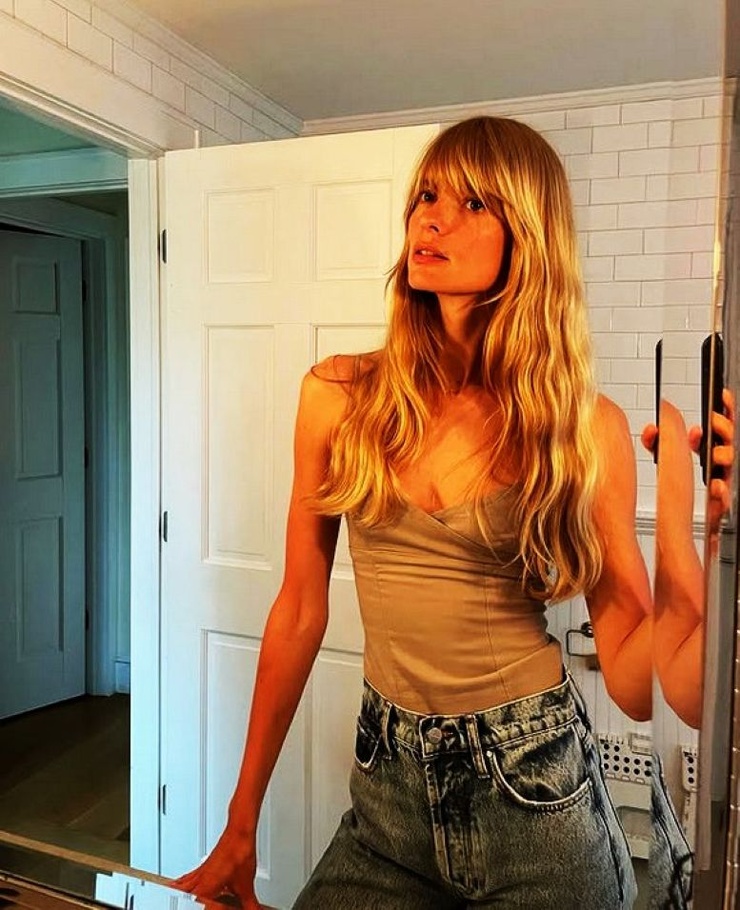 Julia Stegner Julia Stegner