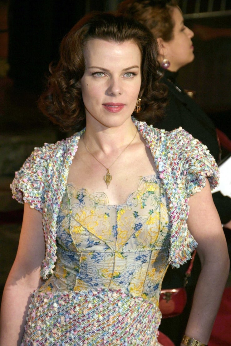 Debi Mazar