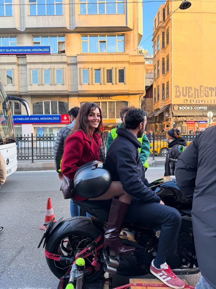 Hande Erçel
