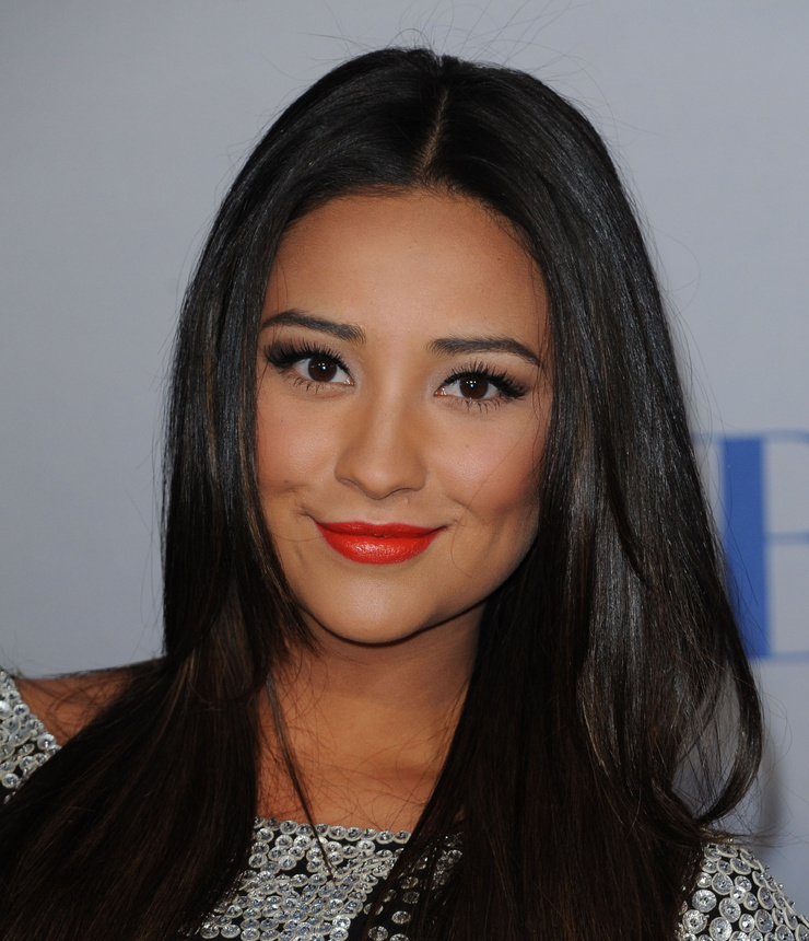 Picture of Shay Mitchell