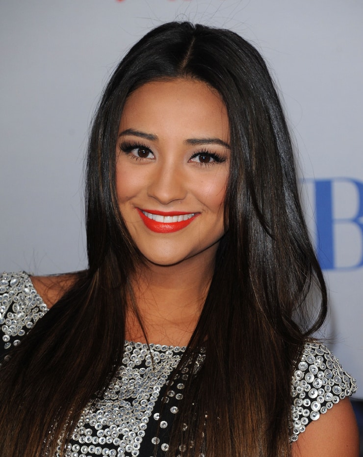 Picture of Shay Mitchell