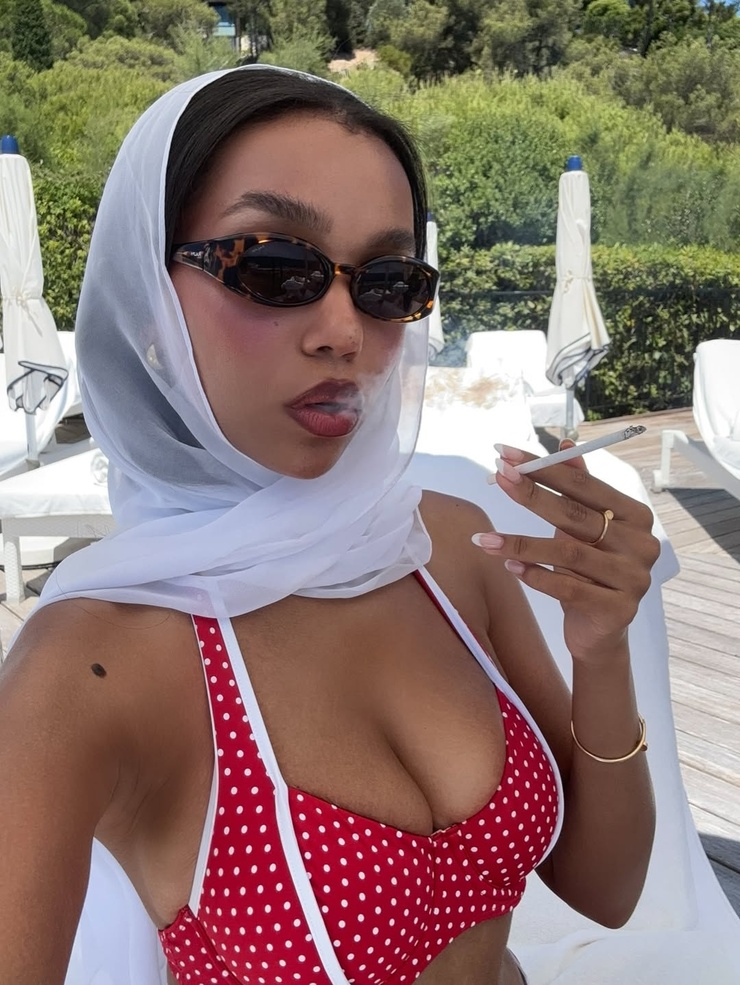 Daphne Blunt