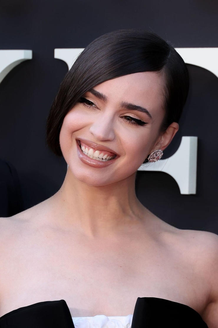 Sofia Carson