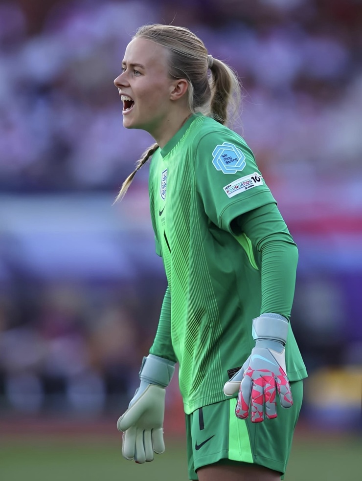 Hannah Hampton