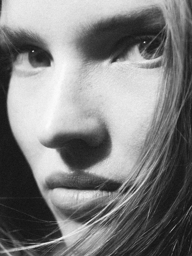 Sasha Luss Sasha Luss