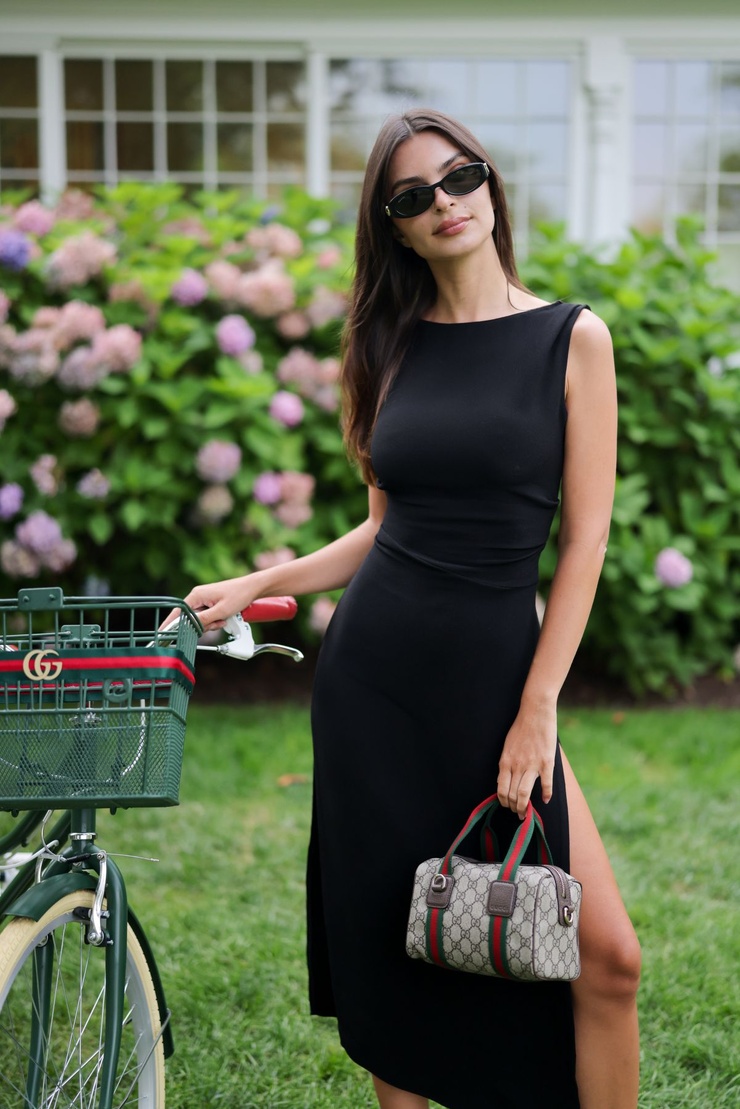 Emily Ratajkowski