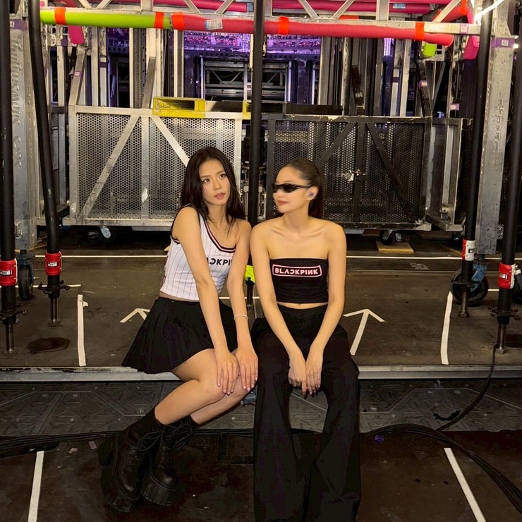 Black Pink