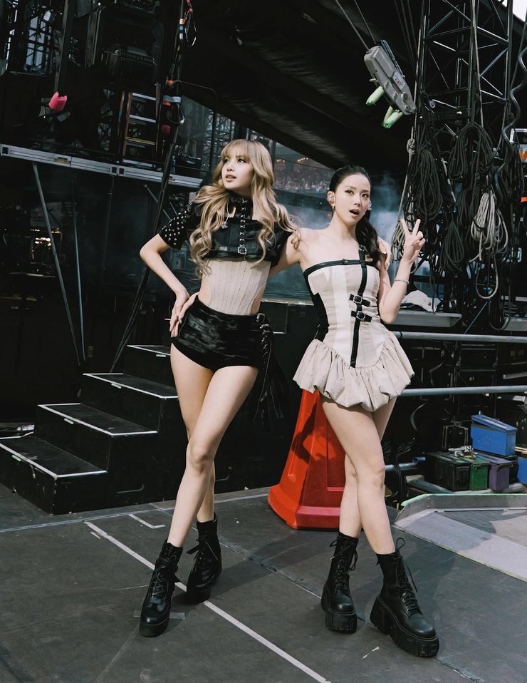 Black Pink