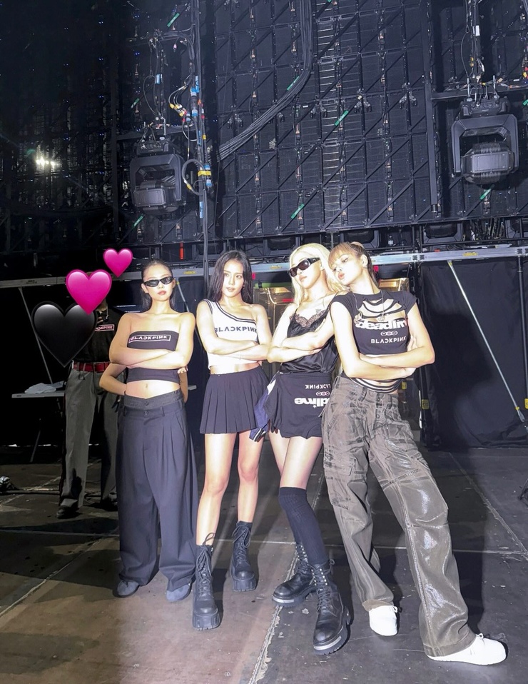 Black Pink