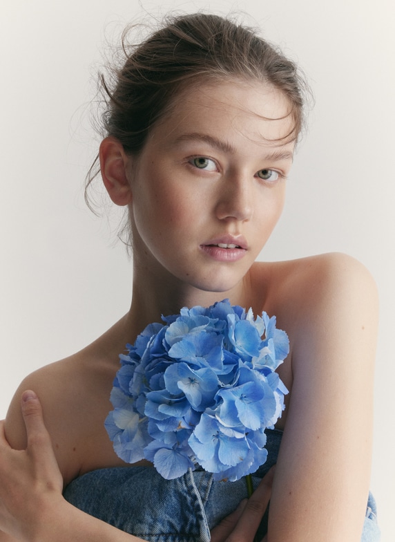 Eleni Loering Eleni Loering