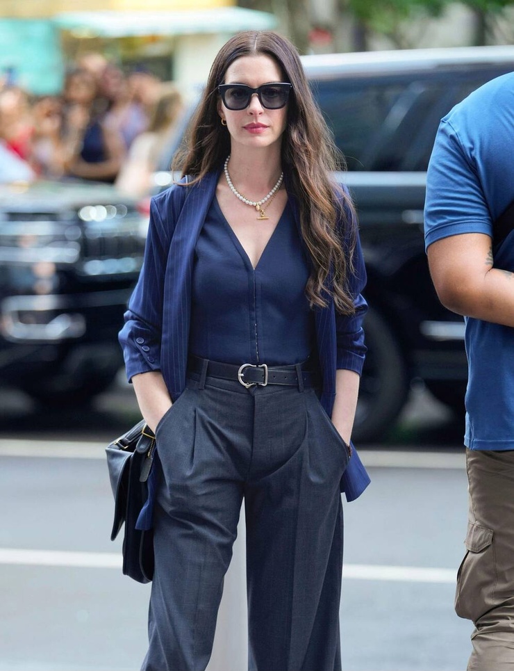 Anne Hathaway