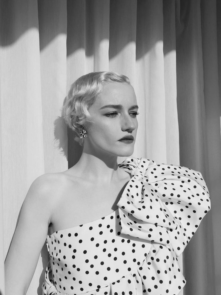 Julia Garner Julia Garner