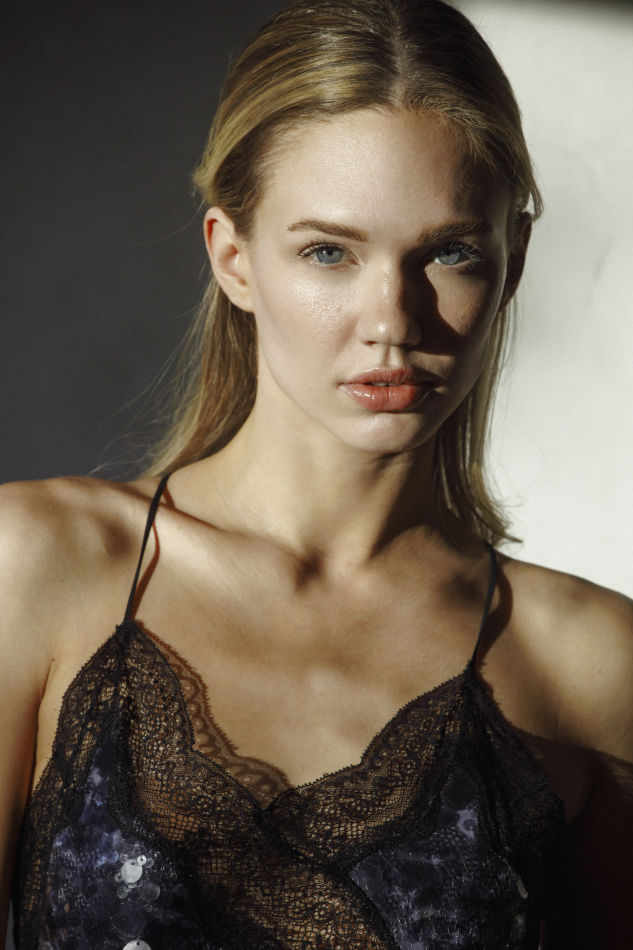 Amber Black