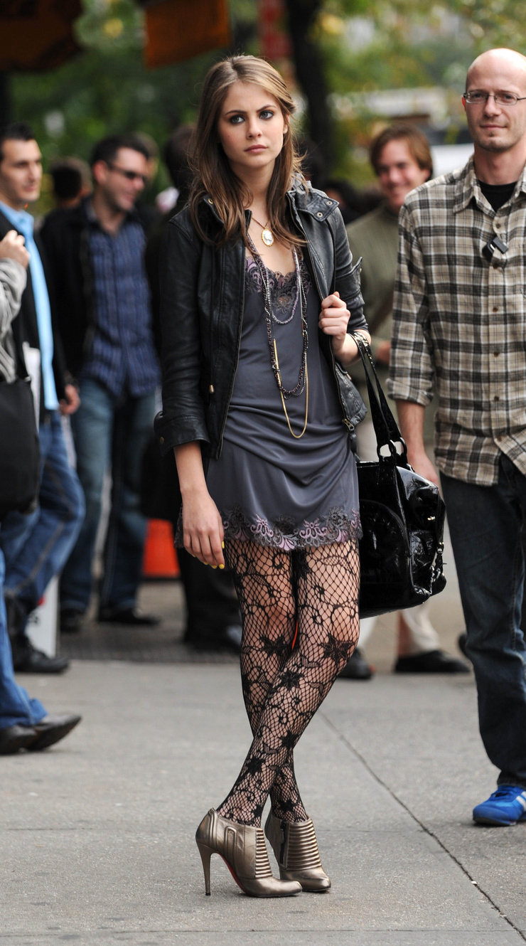 Willa Holland Willa Holland