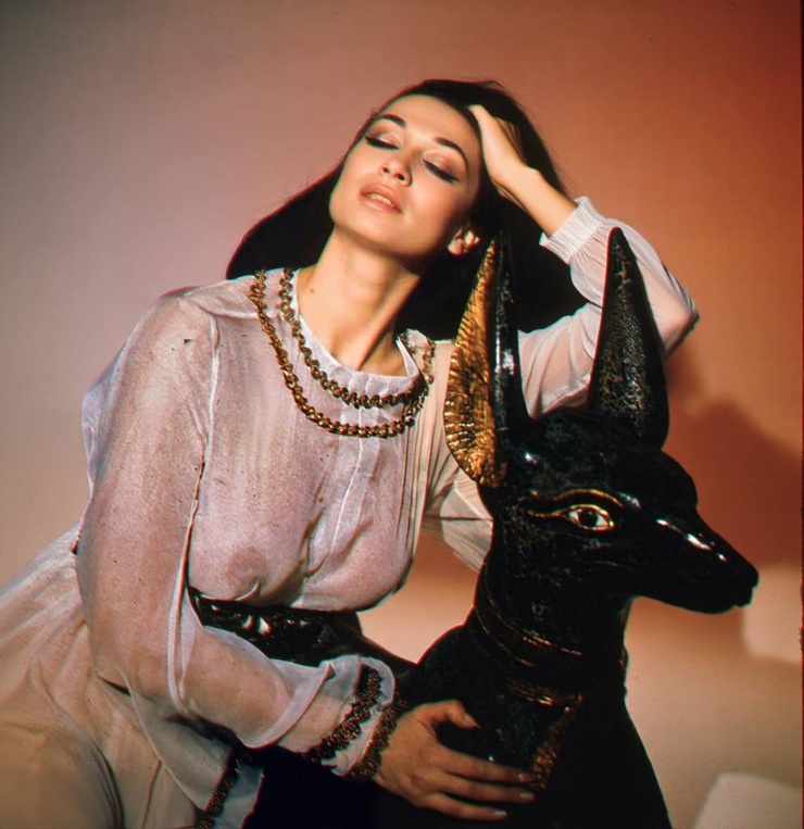 Valerie Leon