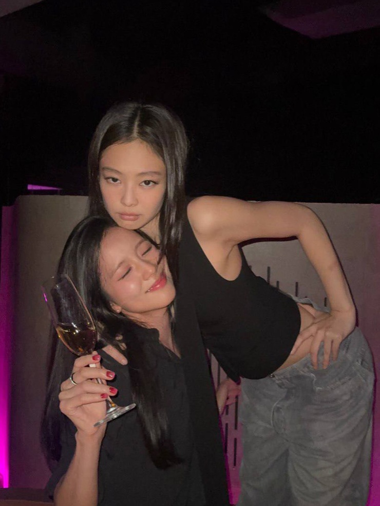 Black Pink
