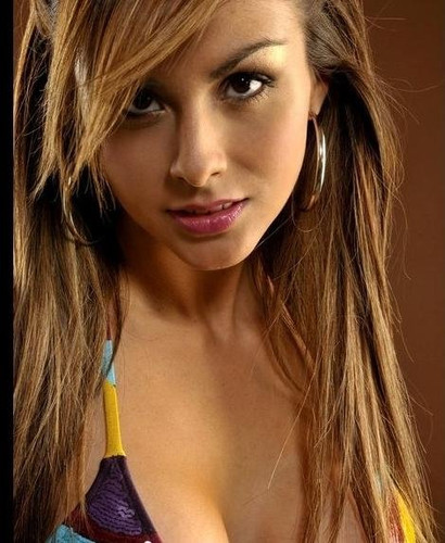 Karina Leon
