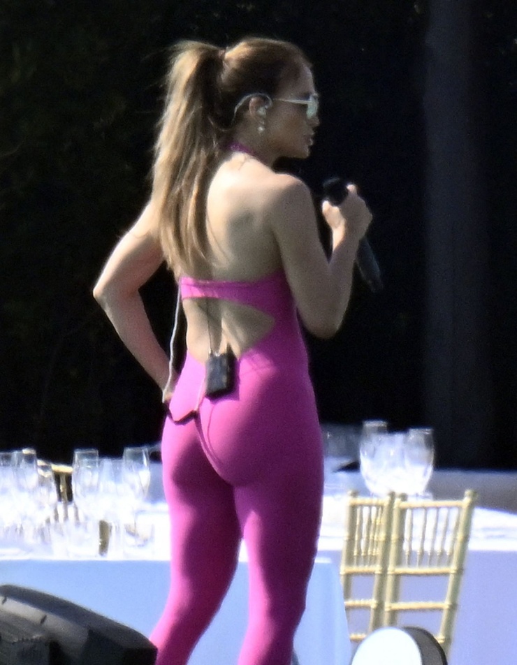 Jennifer Lopez