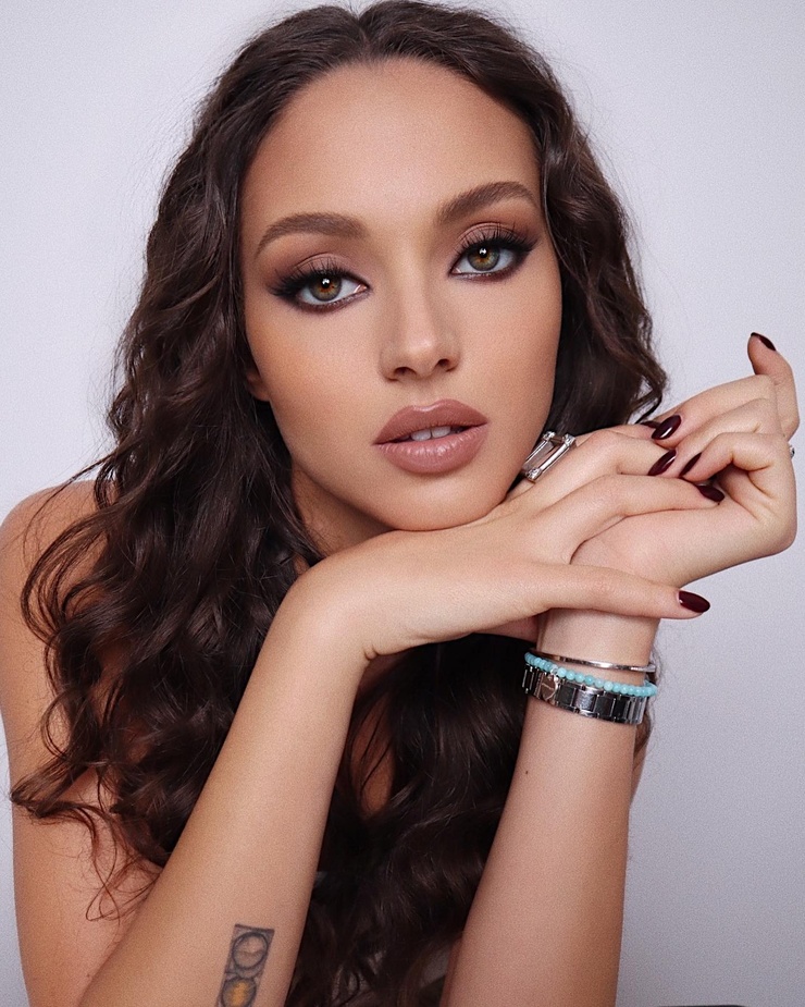 Jenaye Noah Jenaye Noah