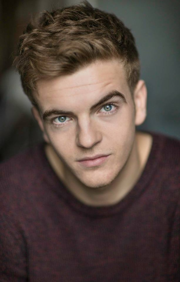 Jonno Davies