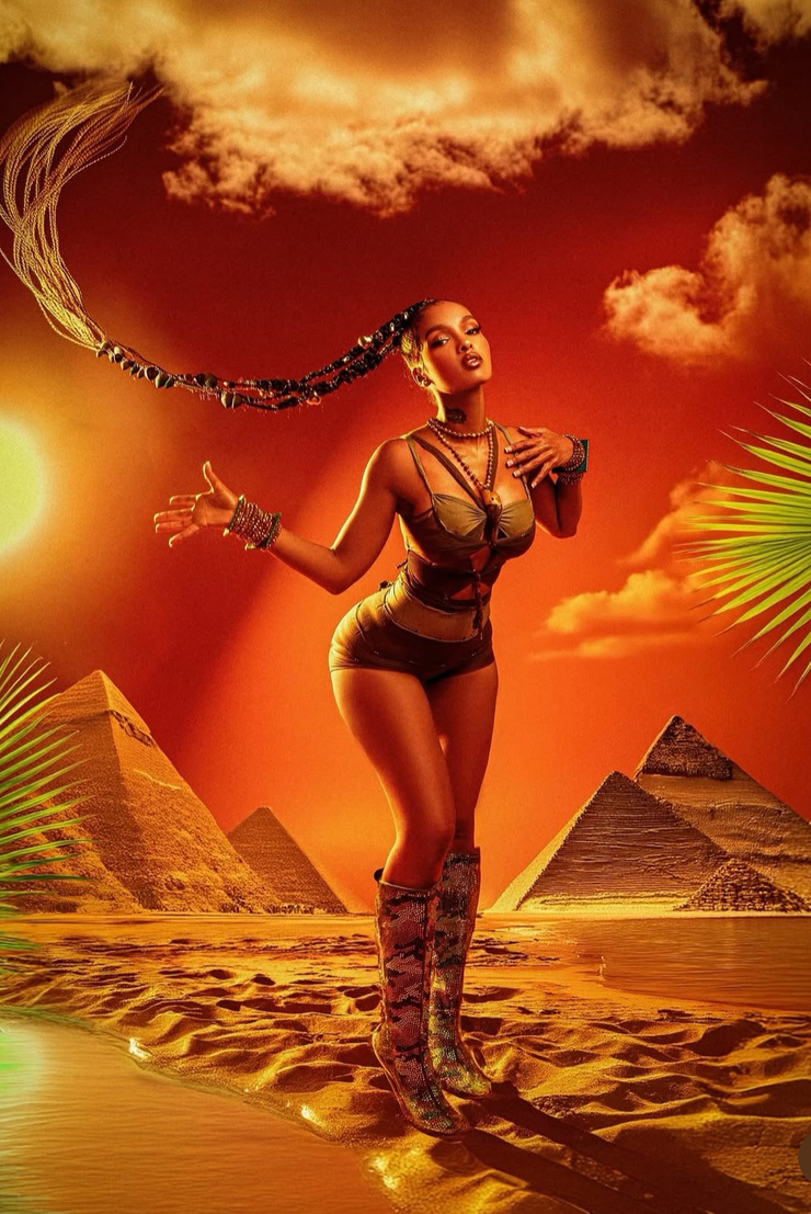 Lola Monroe