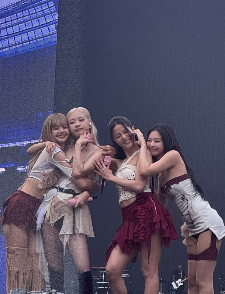Black Pink