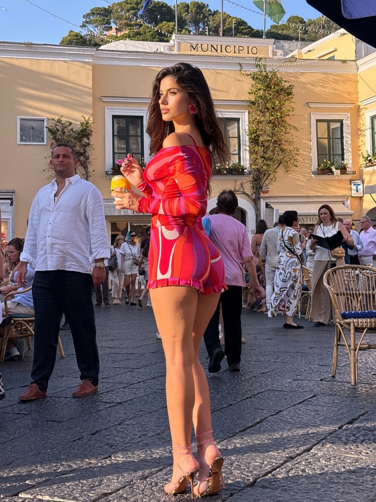 Ines Trocchia Ines Trocchia
