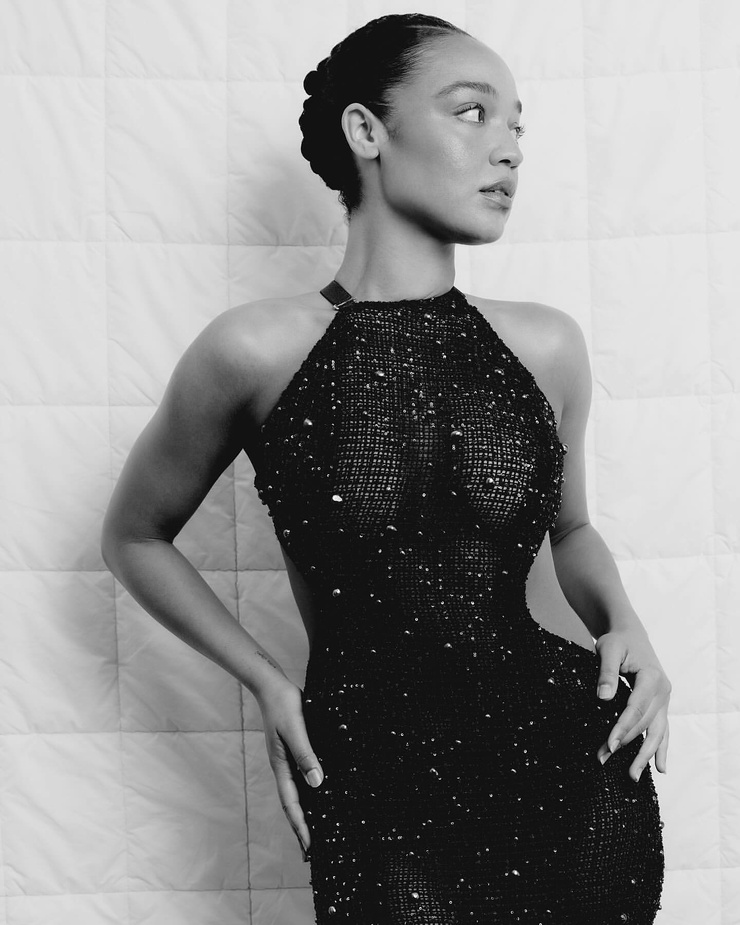 Aisha Dee
